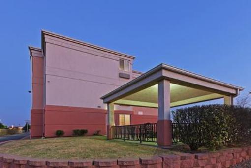 фото отеля Candlewood Suites Oklahoma City