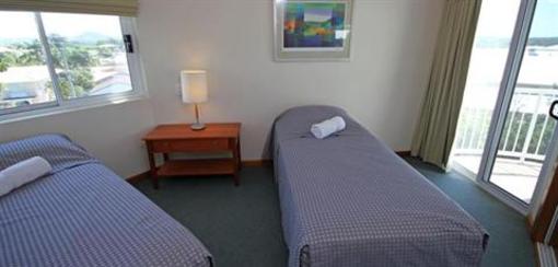 фото отеля Coolum Seaside Apartments