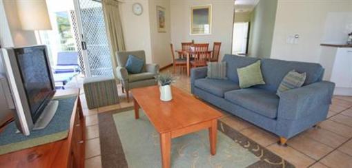 фото отеля Coolum Seaside Apartments
