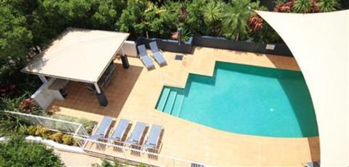 фото отеля Coolum Seaside Apartments