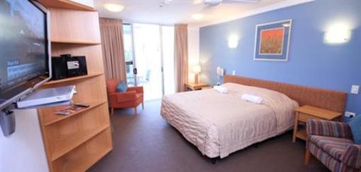 фото отеля Coolum Seaside Apartments