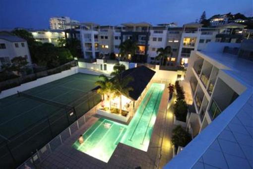 фото отеля Coolum Seaside Apartments
