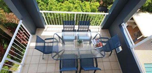 фото отеля Coolum Seaside Apartments