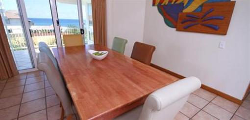 фото отеля Coolum Seaside Apartments
