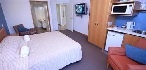 фото отеля Coolum Seaside Apartments