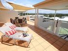 фото отеля Coolum Seaside Apartments