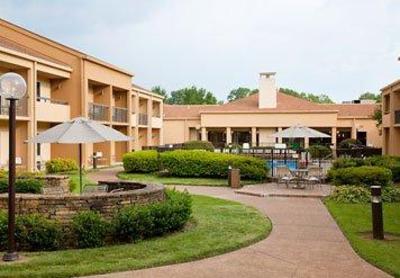 фото отеля Courtyard by Marriott Memphis Airport