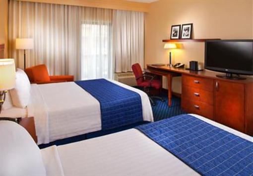 фото отеля Courtyard by Marriott Memphis Airport