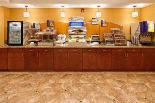 фото отеля Holiday Inn Express Hotel & Suites Jantzen Beach Portland