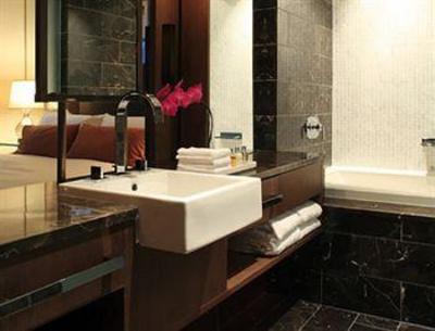 фото отеля Loden Hotel Vancouver