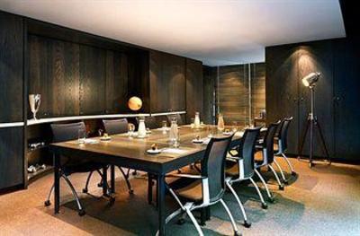 фото отеля Loden Hotel Vancouver