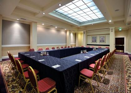 фото отеля Embassy Suites Portland - Downtown