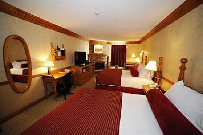 фото отеля BEST WESTERN PLUS Parkway Inn & Conference Centre
