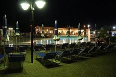 фото отеля Camping Village Baia Azzurra Club