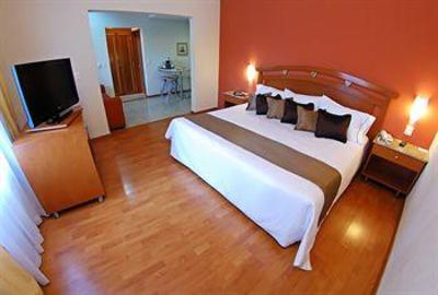 фото отеля Suites Carolina Guadalajara