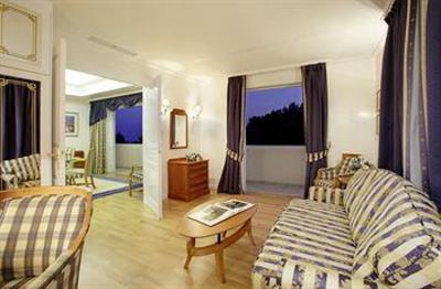фото отеля Theoxenia Palace Hotel