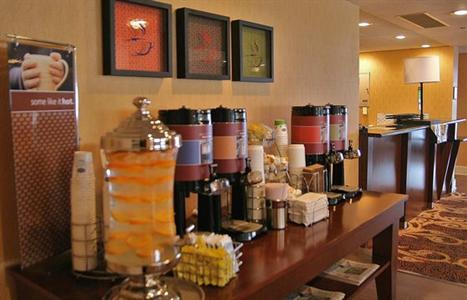 фото отеля Hampton Inn Youngstown West I-80