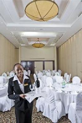 фото отеля Crowne Plaza Hotel Nairobi