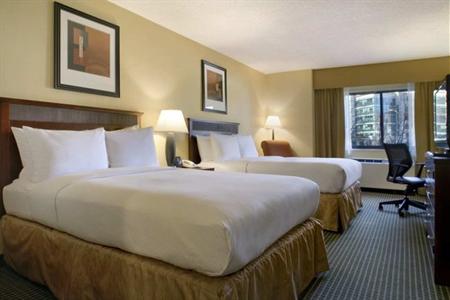 фото отеля Hilton Hotel Arlington (Virginia)