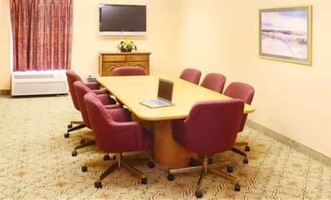 фото отеля Hampton Inn & Suites Newport News (Oyster Point)