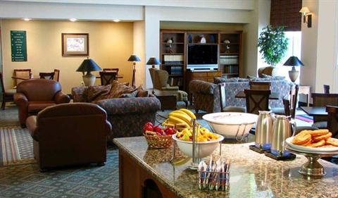 фото отеля Hampton Inn & Suites Newport News (Oyster Point)