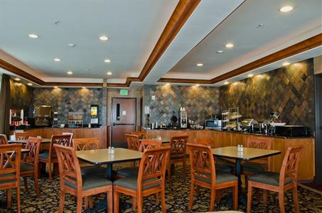 фото отеля BEST WESTERN PLUS Lincoln Inn & Suites