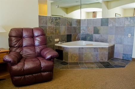 фото отеля BEST WESTERN PLUS Lincoln Inn & Suites