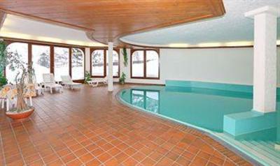 фото отеля Alpenroyal Swiss Quality Hotel Zermatt