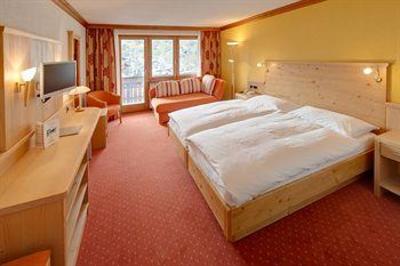 фото отеля Alpenroyal Swiss Quality Hotel Zermatt