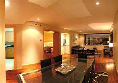 фото отеля Boulevard Suites