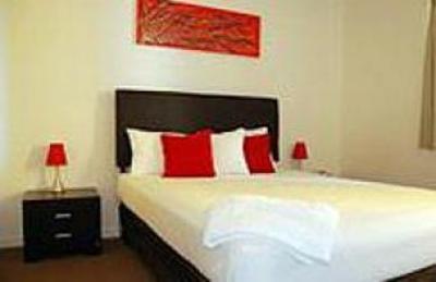 фото отеля Whale Cove Resort and Apartments