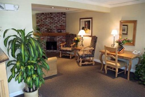 фото отеля BEST WESTERN PLUS Fireside Inn on Moonstone Beach