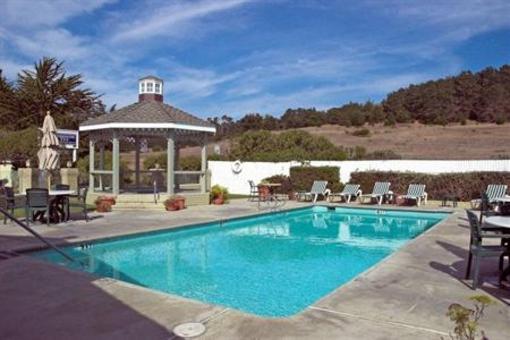 фото отеля BEST WESTERN PLUS Fireside Inn on Moonstone Beach