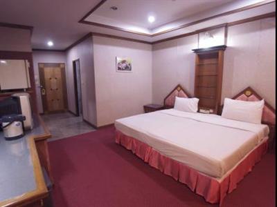 фото отеля Bavana Hotel