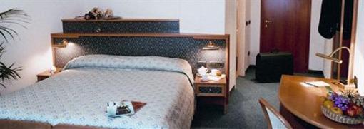 фото отеля Hotel San Leonardo Trento