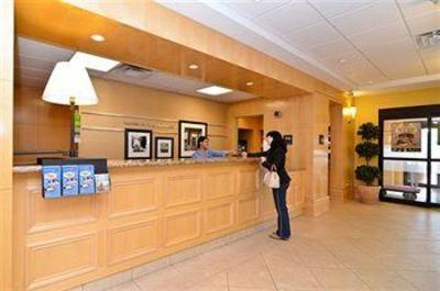 фото отеля Hampton Inn & Suites LangleySurrey