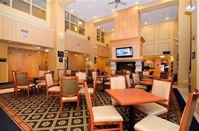 фото отеля Hampton Inn & Suites LangleySurrey