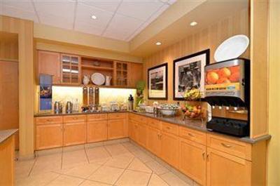 фото отеля Hampton Inn & Suites LangleySurrey