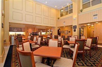 фото отеля Hampton Inn & Suites LangleySurrey
