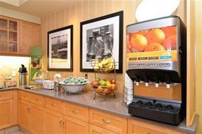 фото отеля Hampton Inn & Suites LangleySurrey