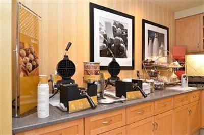 фото отеля Hampton Inn & Suites LangleySurrey