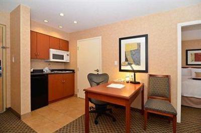 фото отеля Hampton Inn & Suites LangleySurrey