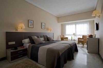 фото отеля Hotel Avenida San Sebastian