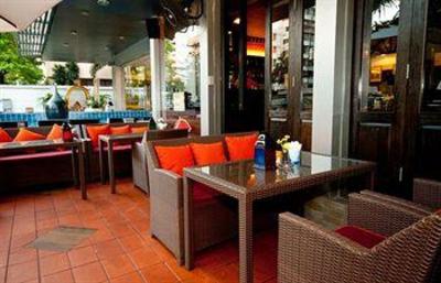 фото отеля Adelphi Suites Bangkok