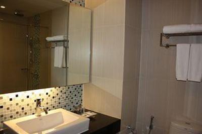 фото отеля Adelphi Suites Bangkok