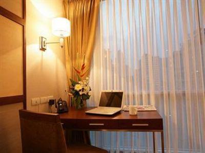фото отеля Adelphi Suites Bangkok