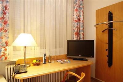фото отеля Hotel Schiller Freiburg im Breisgau