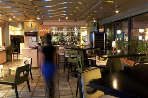 фото отеля Radisson Plaza Hotel - Harbourfront Kingston
