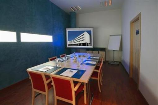 фото отеля Holiday Inn Express Molins De Rei