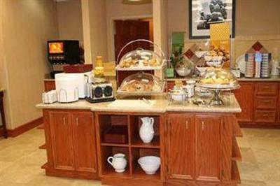 фото отеля Hampton Inn Livingston